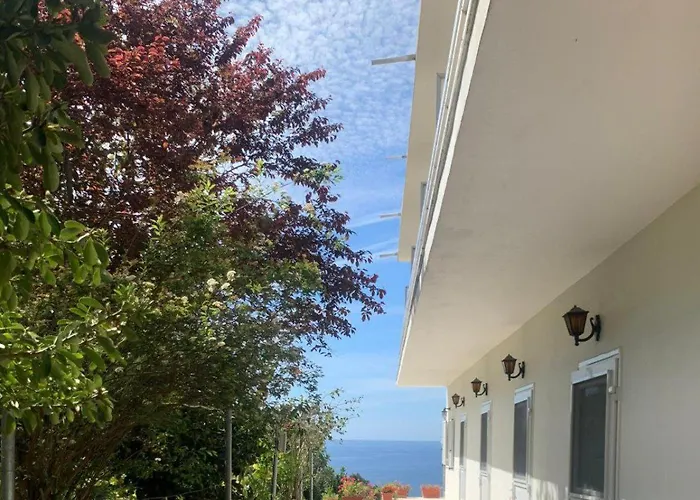Ξενοδοχείο με διαμερίσματα Innjoy Space Γλυφάδα