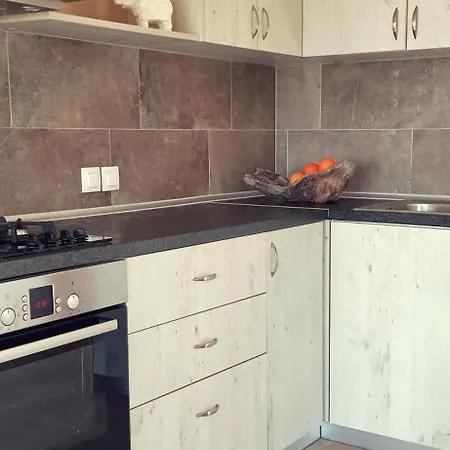 Innjoy Space Hotel apartamentowy Glifada