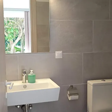 Innjoy Space Aparthotel 3*