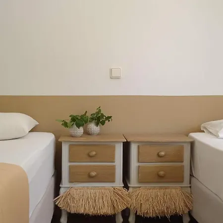 Innjoy Space 3* Glifada